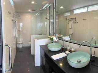 Andaman Hills Patong - 3Br Sea View Townhouse - Patong - 3