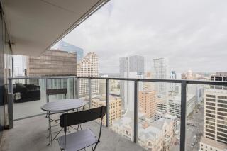 Blueground Downtown pool AC nr Capitol ATX-291 - Austin - 7