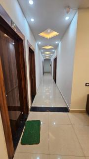 Hotel Raghav Inn - Ayodhya - 8