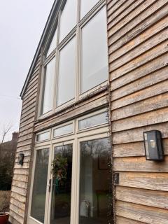 Elmcroft, Large House with Shepherds Hut - 2
