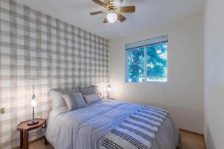 Perch - Red Cabin On The Lake - 7