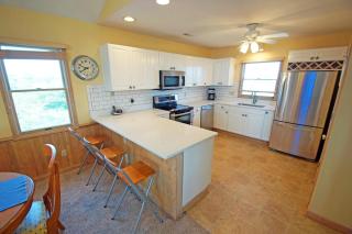 WH978- Dolphin's Delight - Corolla - 3