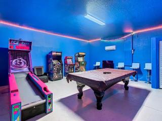 Relaxing Retreat Villa Sleeps 22 - Davenport - 6