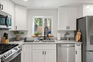 Perch - Cozy Pines - Ashford - 3