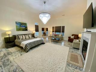 New Listing! Maison Paradis - 2