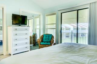 2 C, Three Bedroom Townhome - 8