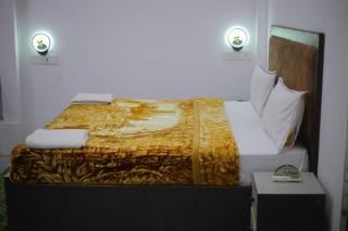 Acqua Manor Home Stay - Agra - 3