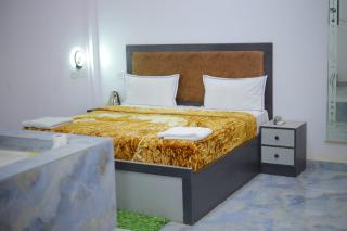Acqua Manor Home Stay - Agra - 1