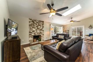 Hilltop Retreat - Brevard - 0