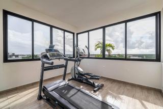 1 BR Oasis with Incredible Rooftop Pool and Views - 9