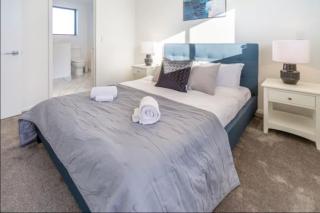 Lovely 2 bed 2 bath - 5