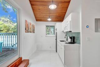 Tropical Oasis Studio w Pool - Fort Lauderdale - 3