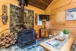 Perch - Chester Cabin - Packwood - 1