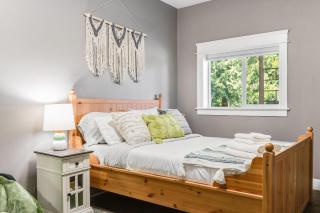 Perch - Sammamish Cottage - 7