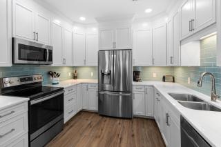 Phoenix I 1151 by Liquid Life - Orange Beach - 8