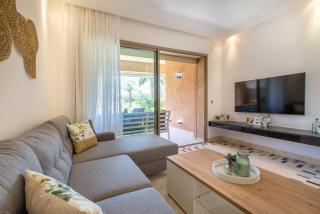 Relaxing Summer Front of Pool and Garden - 3