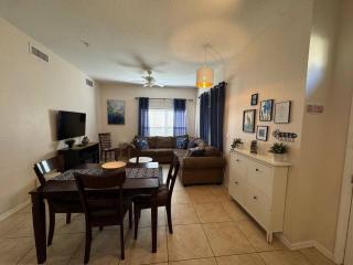 4 Bedroom 3 Bathroom Villas At SevenDwarfs 31-107 - Kissimmee - 4