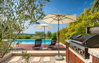 Beautiful Villa Regina with view in Visnjan - Markovac - 2