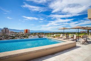 Stylish 2BR Retreat in Versalles - Puerto Vallarta - 1