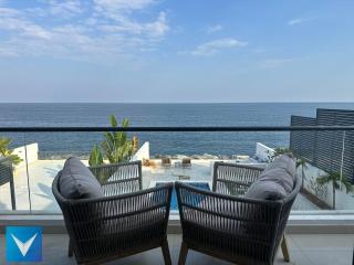 3BR Modern Seashore Private Villa with swimming Pool - 3