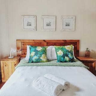 The Writer's House Cottages - 5