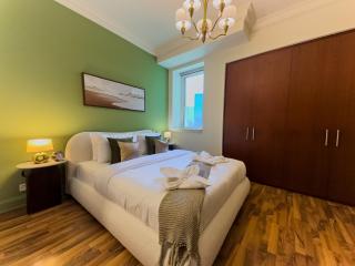 Naseem - Elegant 2BR Retreat with Balcony in Dubai Marina - 5