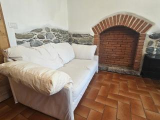 VILLA LAGO GROUND FLOOR- Pet friendly stay-private garden-parking-Lake view - Bike friendly holiday house - Colico - 8