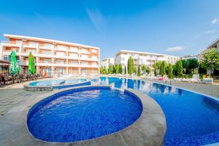 Apartment - Sleeps 6 Pet Friendly & 6 Pools - 9