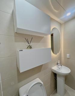 New Line 2 5 minutes from Bongcheon Station 6 minutes by airport bus 2 rooms up to 5 people - 7