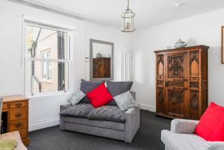 Superb location, character filled apartments by MyCityHaven - Bristol - 6