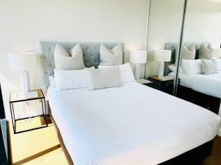 South Melbourne Short Stay Luxury & Location 01728 - 5