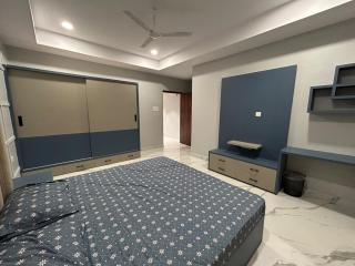 Luxurious 4BHK Apartment at Golden heights colonyS - Hyderabad - 7