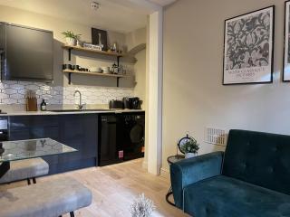 Chic Garden Escape in Clifton - Bristol - 6