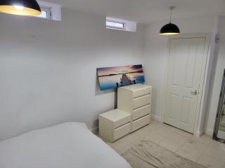 Norwood Junction Flat - The Old Shop - 9