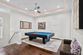 Sun-Filled 7 Bdrm Haven with Sports Themed Game Room at Reunion - Kissimmee - 5