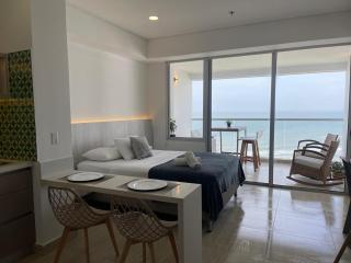 Cartagena Beach ApartaSuites - 7