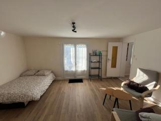 Studio cosy avec borne de recharge - Saint-Germain-Lembron - 4