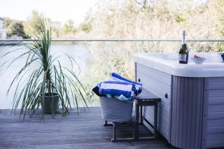Lake House - South Cerney - 5