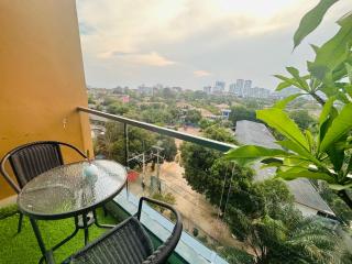 Laguna Beach Resort 2-Projecter Loft Room 2 - 5