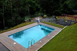 Rainwood Aurum Resort - 8