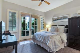 Stunning Ground Floor Villa Steps to Pool - La Quinta - 5