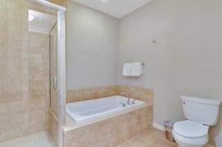 Stunning Ground Floor Villa Steps to Pool - La Quinta - 2