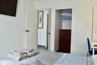 Modern 1-Bedroom Condo - 0