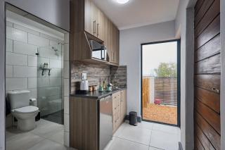 Peppertree Place - - 3