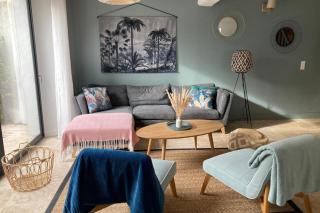 Charming village house with courtyard - 8