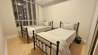 3 Bedroom 2 Bath Luxury Condo - Mississauga - 1