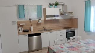 Tihana-ground floor with large terrace - Makarska (Macarsca) - 4