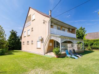 Holiday Home Piroska by Interhome - Balatonmáriafürdő - 0