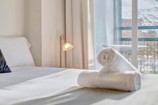 Mirasierra Suites Pamplona - Pamplona - 8