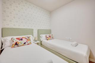 Tothom by Clabao - Pamplona - 1